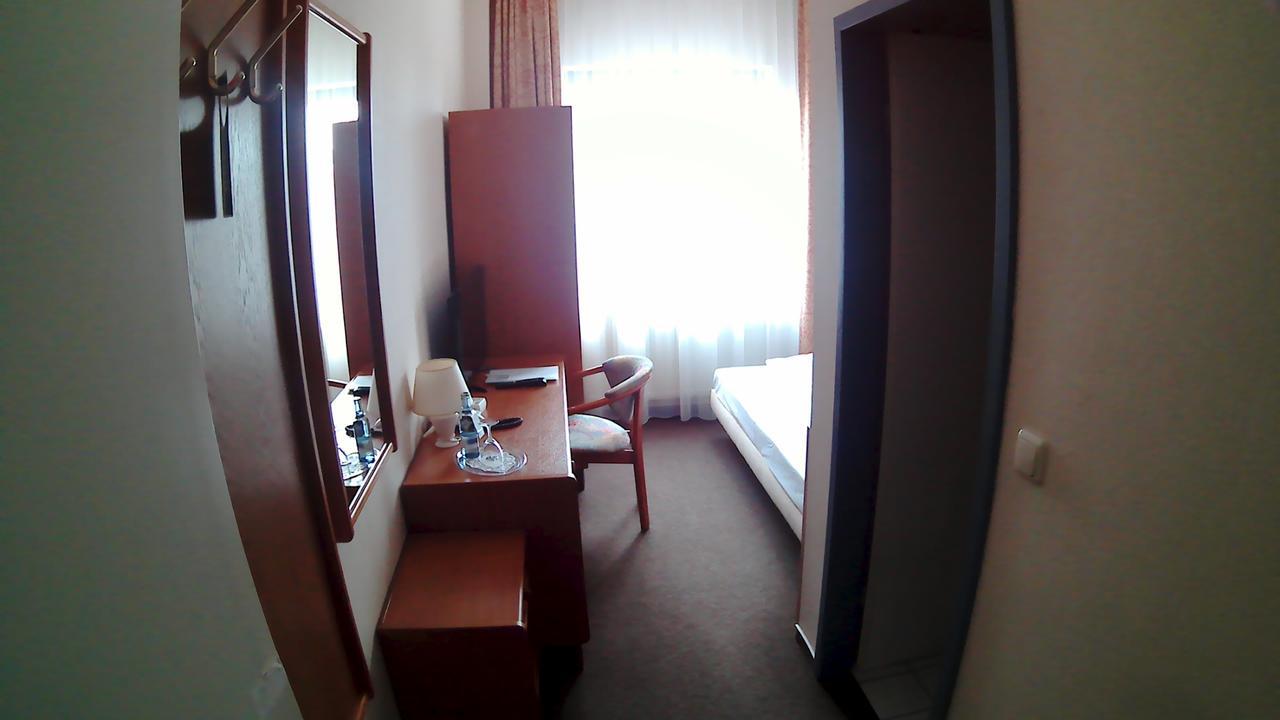 Hotel Christinenhof Garni - Bed & Breakfast Gadebusch Экстерьер фото