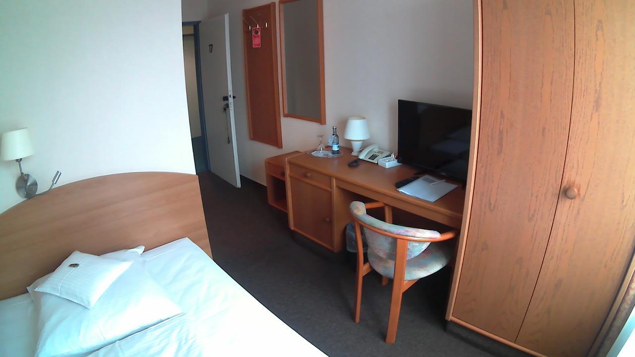 Hotel Christinenhof Garni - Bed & Breakfast Gadebusch Экстерьер фото